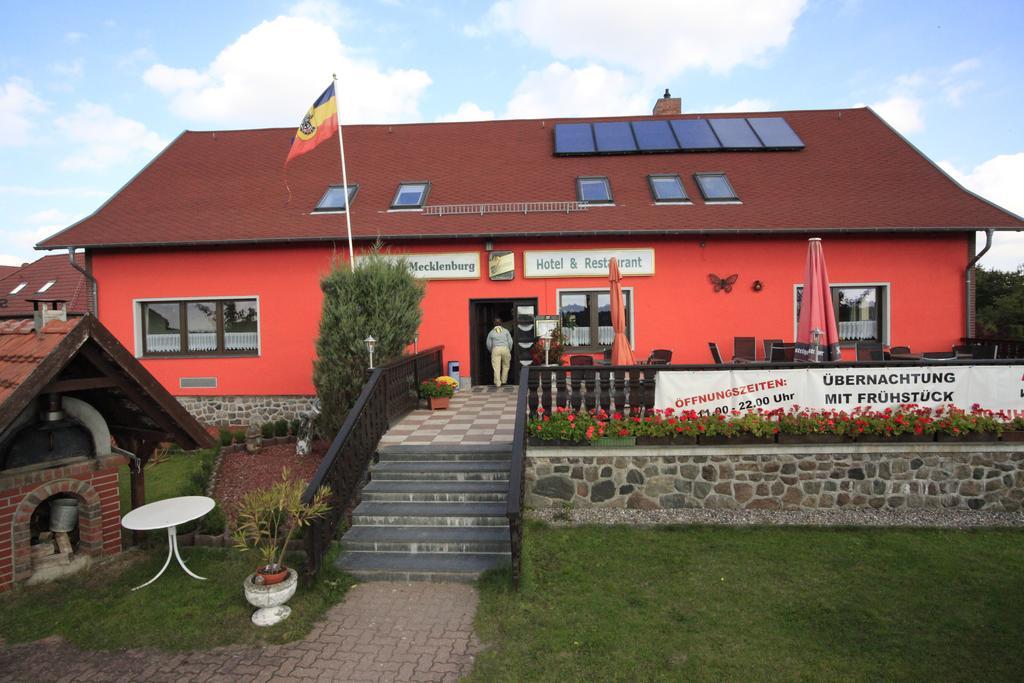 Landhaus Mecklenburg Варен Екстериор снимка